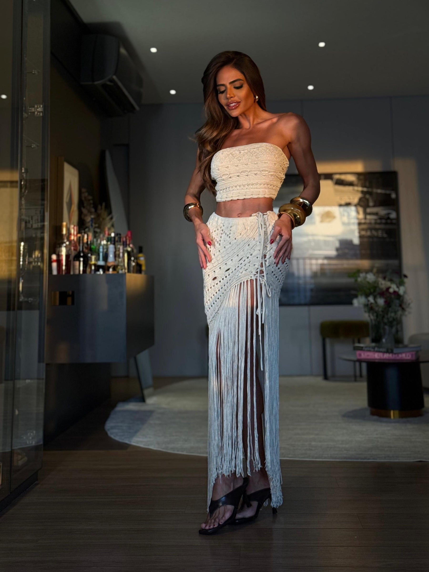 CONJUNTO VERANO OFF - TOP, SAIA E HOT PANT , FIOS DE SEDA