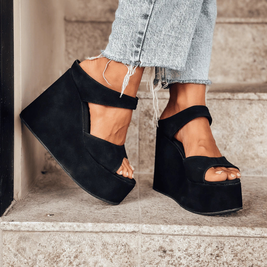 Tamanco Feminino de Camurça